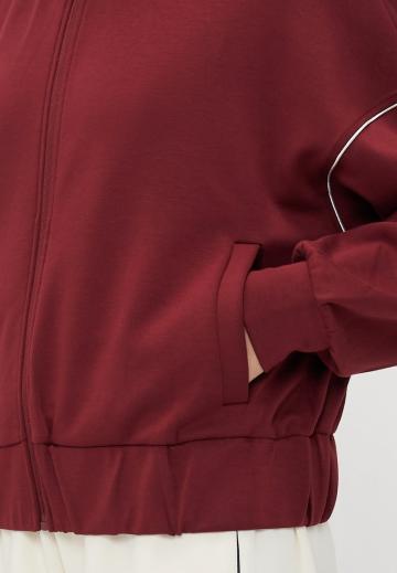 Спортивная куртка