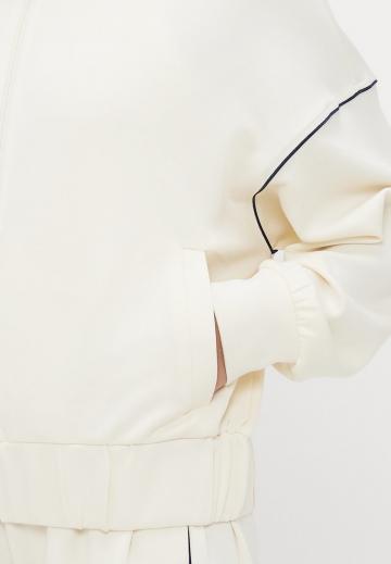 Спортивная куртка