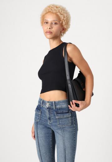 Клешеные джинсы