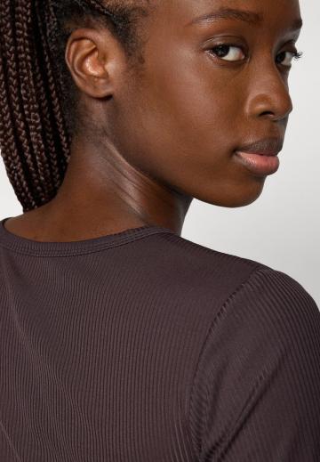 Спортивная майка