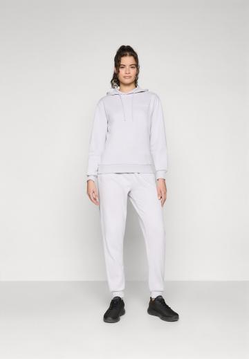 Спортивная толстовка