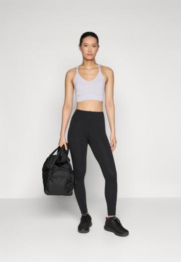 Спортивный бюстгальтер