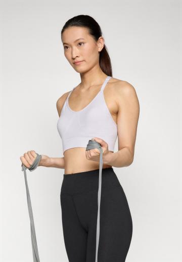 Спортивный бюстгальтер