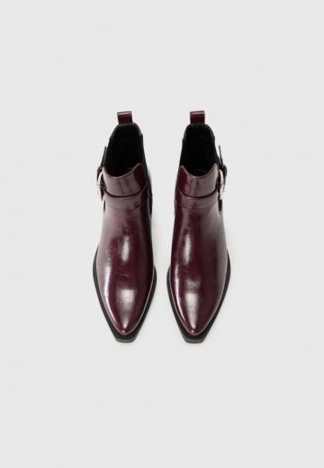 Ковбойские сапожки