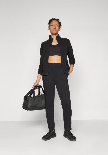 Спортивная толстовка