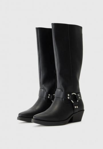 Ковбойские сапоги