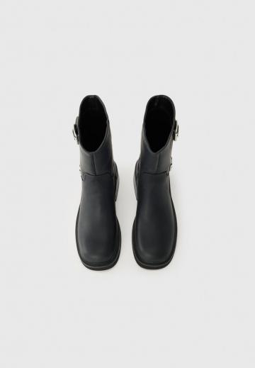 Ковбойские сапоги