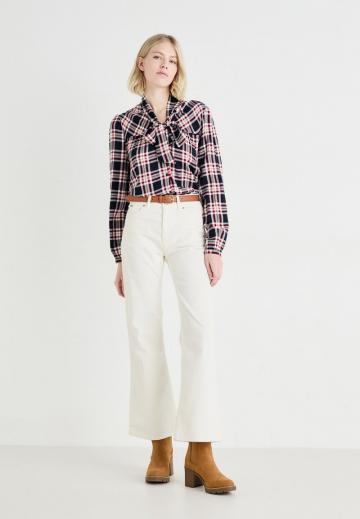 Полусапожки на высоком каблуке