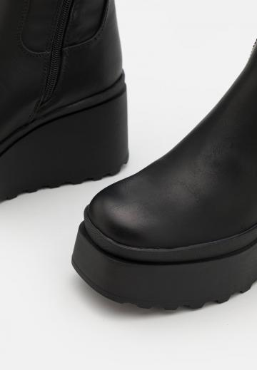 Сапоги на платформе