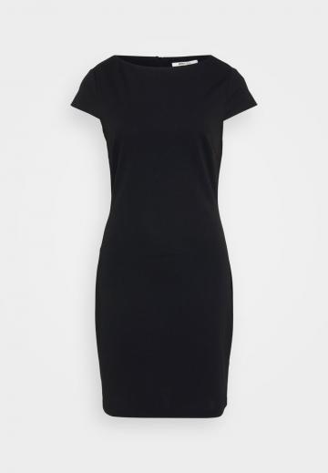 Платье футляр