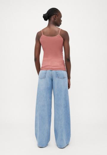 Топ на бретельках