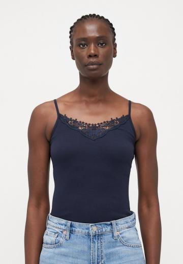 Топ на бретельках