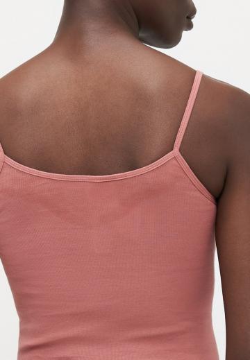 Топ на бретельках