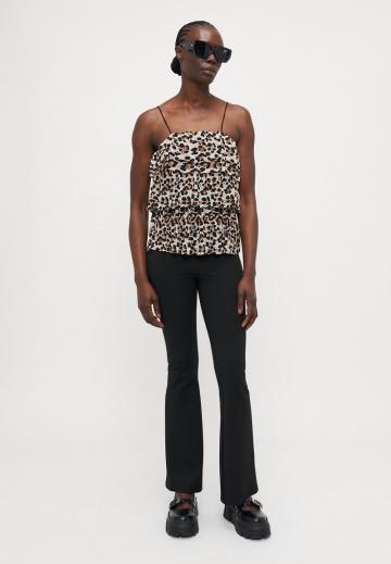 Топ на бретельках