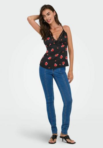 Топ на бретельках