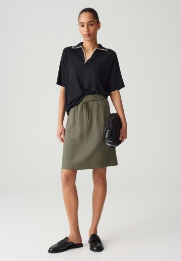 Юбка с накладными карманами