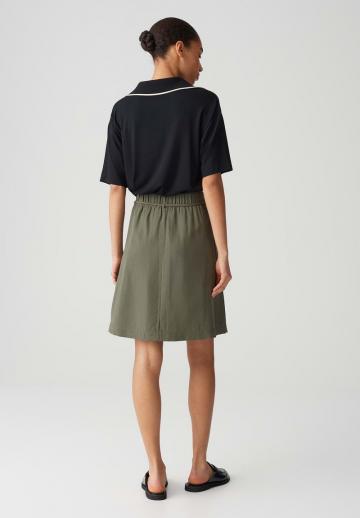 Юбка с накладными карманами