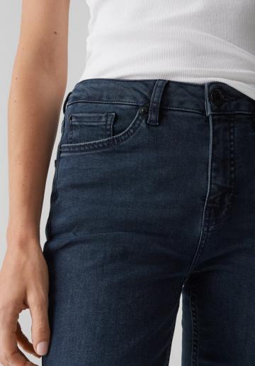 Узкие джинсы