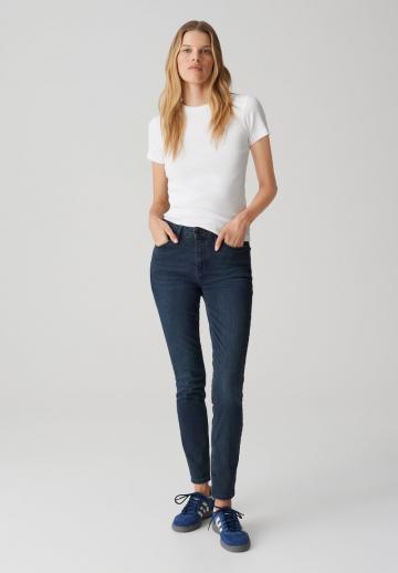 Узкие джинсы