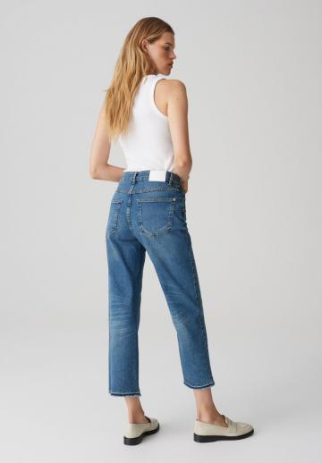 Короткие джинсы