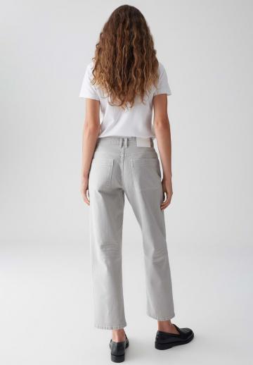 Короткие джинсы