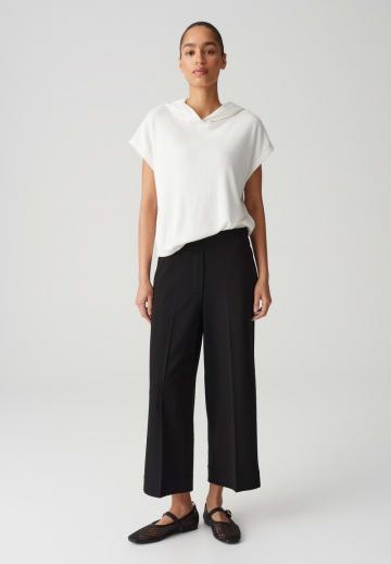 Пуловер с капюшоном