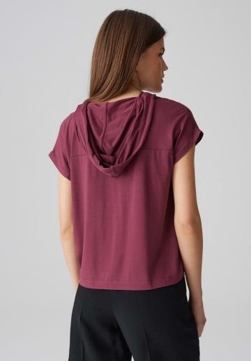 Пуловер с капюшоном