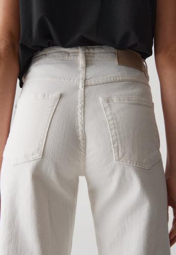 Свободные джинсы