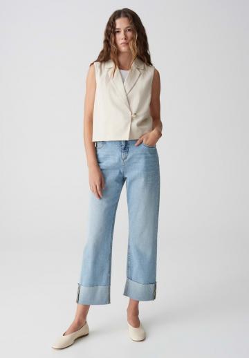 Короткие джинсы