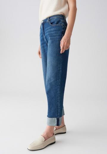 Короткие джинсы