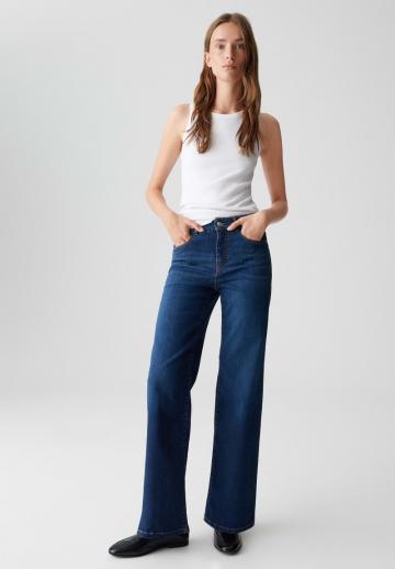 Клешеные джинсы