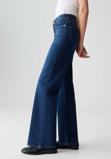 Клешеные джинсы