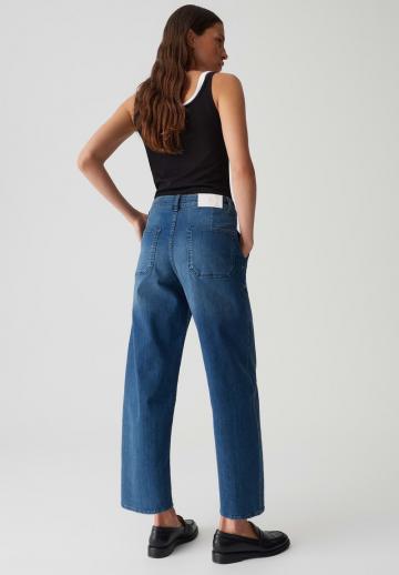 Прямые джинсы