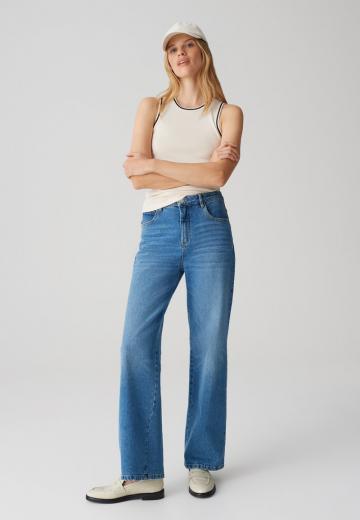 Прямые джинсы