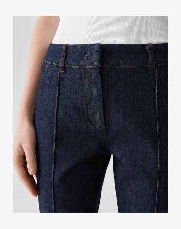 Клешеные джинсы