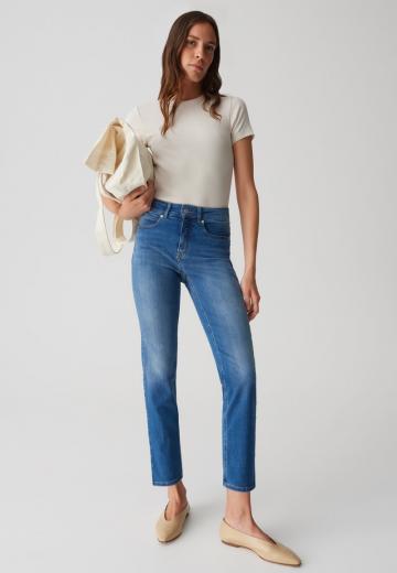 Короткие джинсы