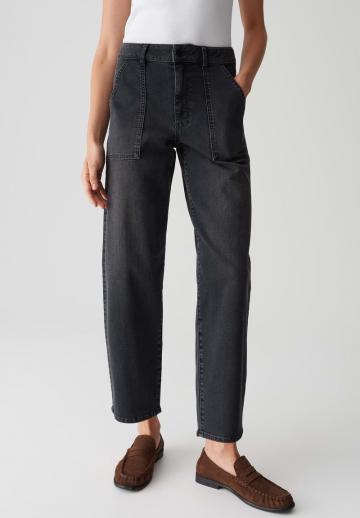 Прямые джинсы