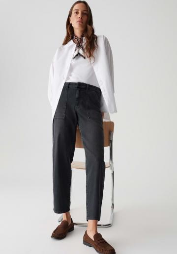 Прямые джинсы