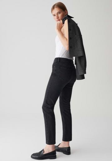 Прямые джинсы