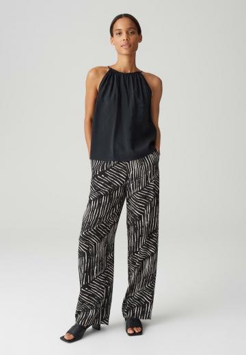 Топ на бретельках