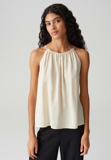 Топ на бретельках