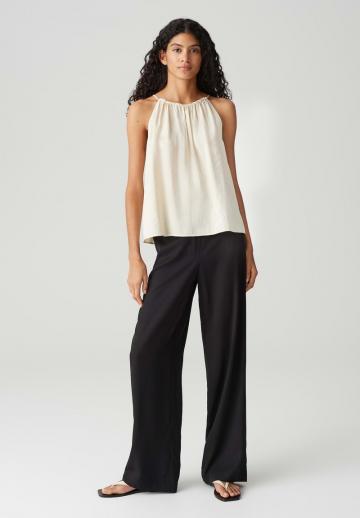 Топ на бретельках