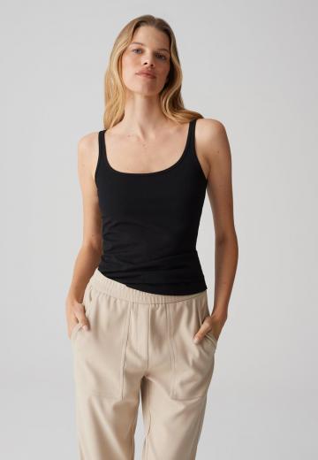 Топ на бретельках