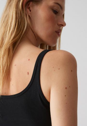 Топ на бретельках