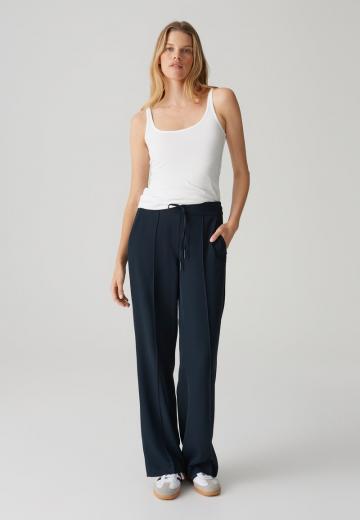 Топ на бретельках