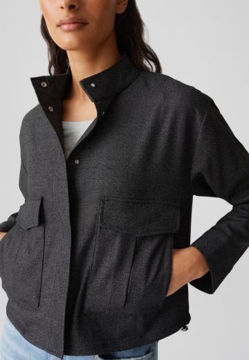 Блейзер с накладными карманами