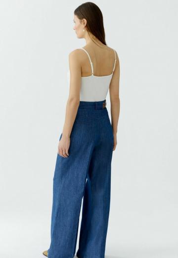 Клешеные джинсы