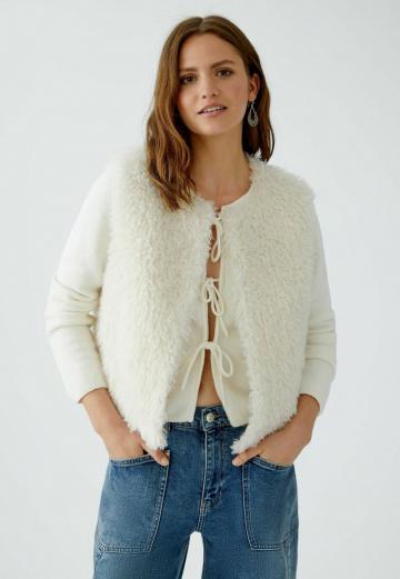 Пуховой жилет