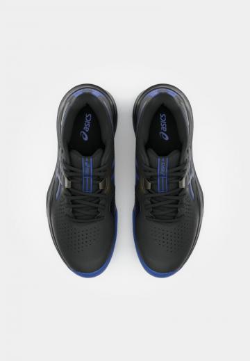 Теннисные кроссовки