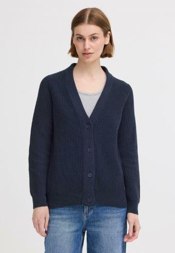 Вязаная кофта